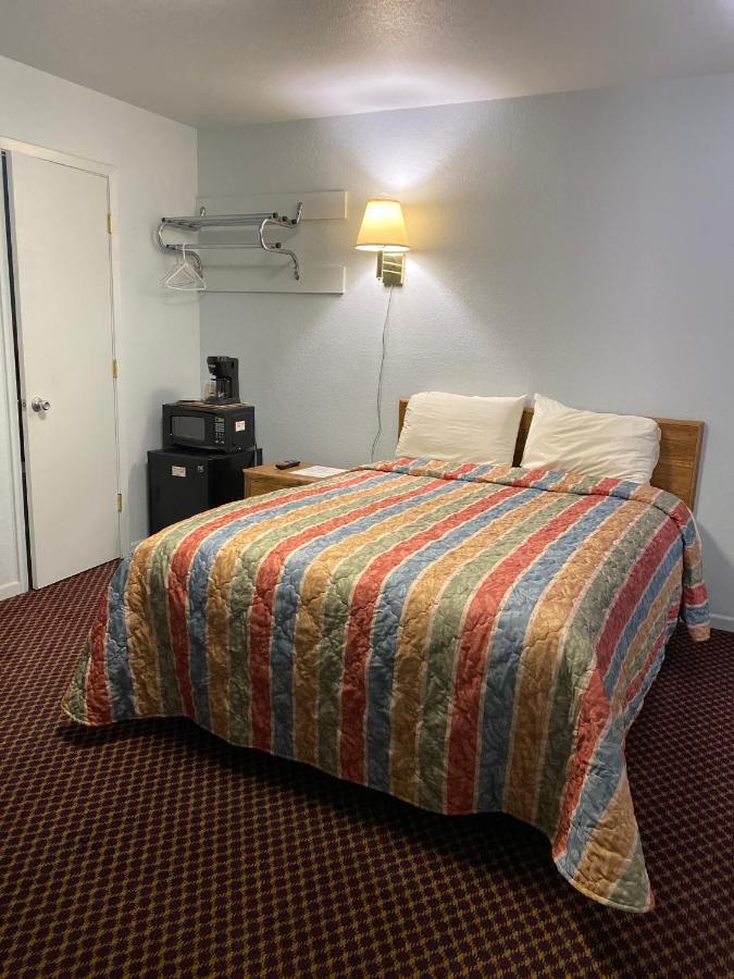 Regency Inn Comanche エクステリア 写真