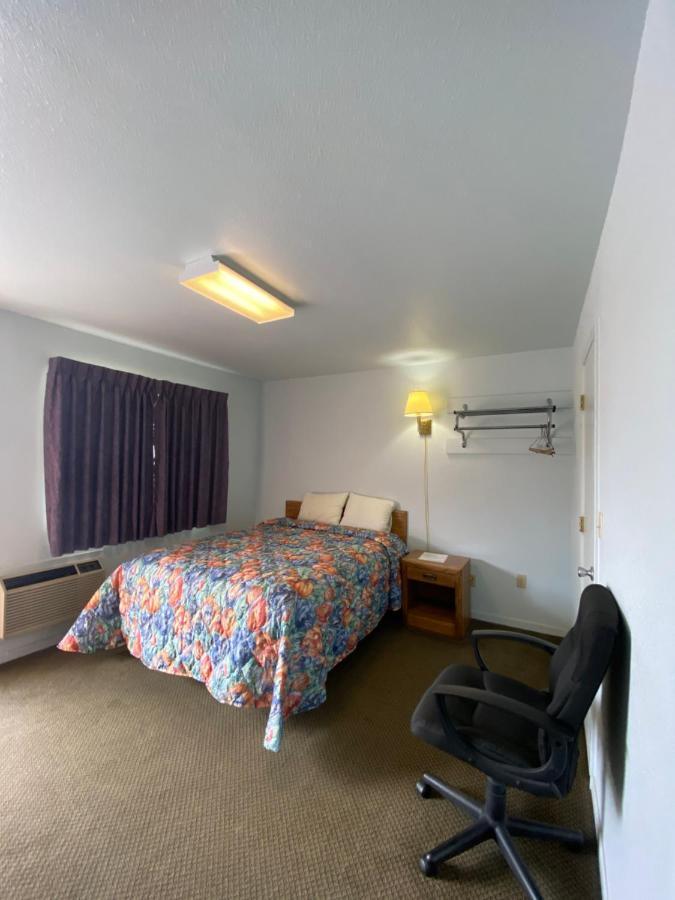 Regency Inn Comanche エクステリア 写真